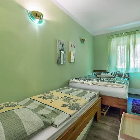 Moderne Mit Terrasse, Garten, Wifi, Bbq Apartament *