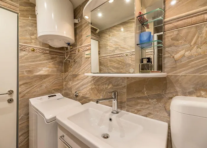 Moderne Mit Terrasse, Garten, Wifi, Bbq باشْكا