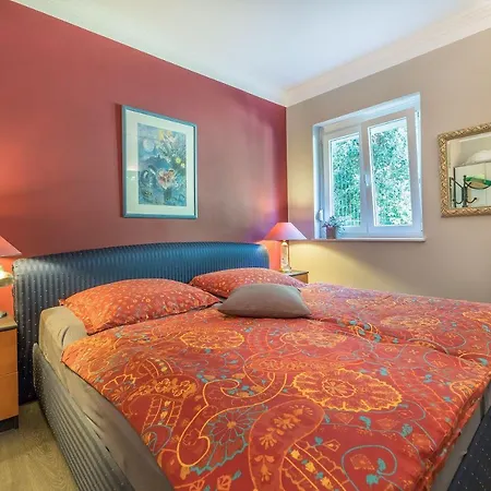 Apartamento Moderne Mit Terrasse, Garten, Wifi, Bbq