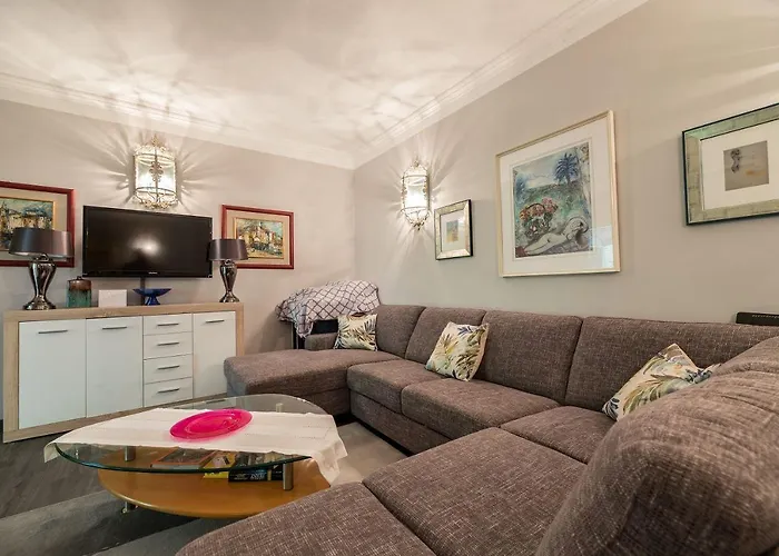 Moderne Mit Terrasse, Garten, Wifi, Bbq Διαμέρισμα *